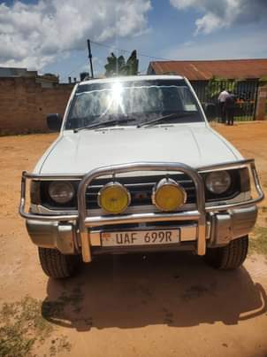 UGANDA �.