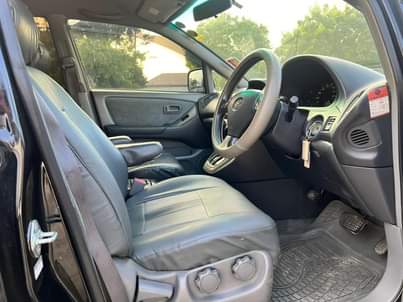 A picture of Toyota Harrier
