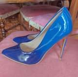 classifieds/shoes