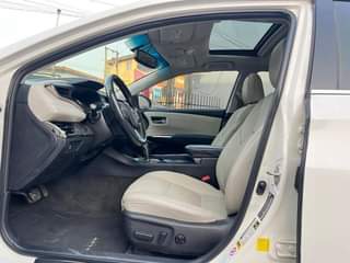 A picture of 9months Registered 2014 Toyota Avalon Limited edition