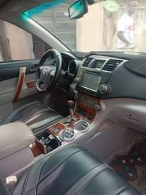 A picture of 08 09 Highlander limited edition full option