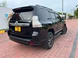 A picture of Price Bei118mil Call 0658056651 LAND CRUISER PRADO 150 Year 2015
