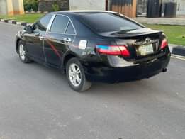 A picture of Clean 2009 Toyota Camry Toks engine and gear Chilling AC