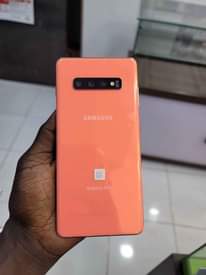 A picture of Samsung Galaxy S10