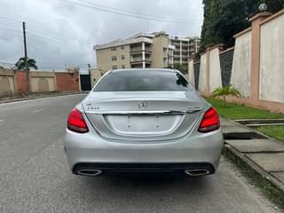 A picture of Mercedes Benz C300