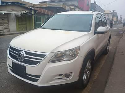 A picture of Volkswagen Tiguan 2011