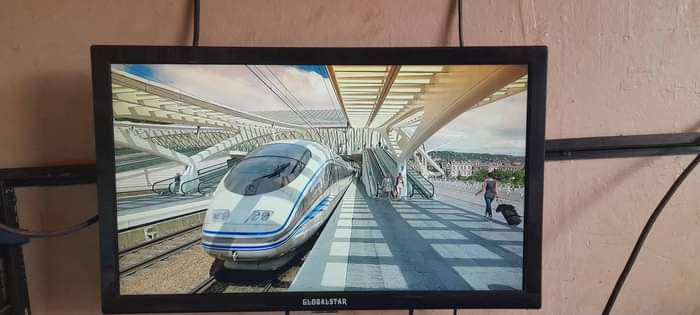 A picture of 24 inches GLOBAL STAR digital tv free to air on