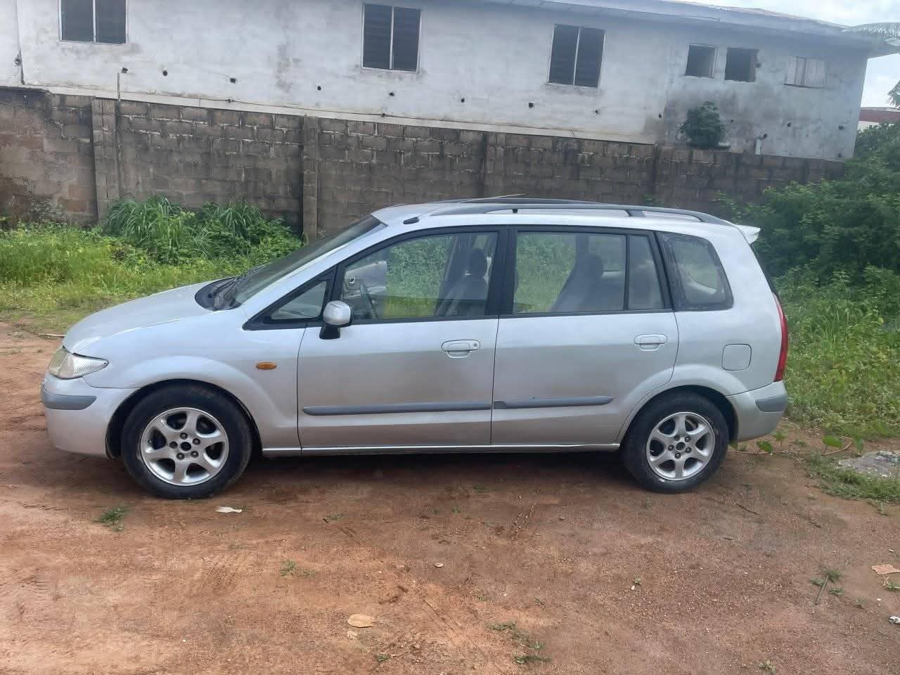 A picture of 2006 Mazda premacy
