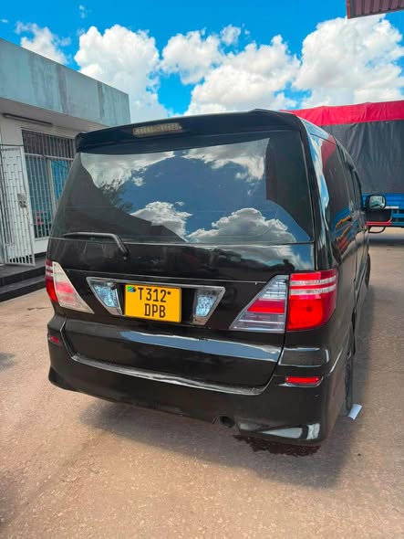 A picture of Alphard Injin Ndogo Full ac Bei 11 7M
