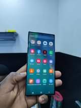 A picture of 0703607982 0781369632