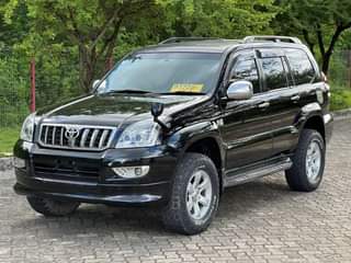 A picture of TOYOTA PRADO