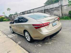 A picture of TOYOTA AVALON 2013 model Everything is working perfectly Owner is