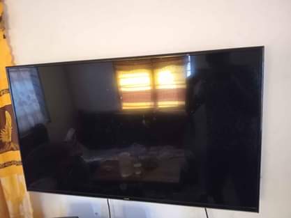 A picture of Sony65 na evovoli 43 zote smart