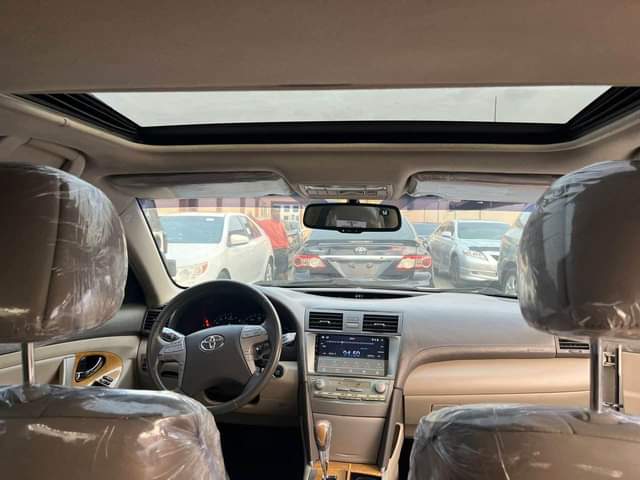 A picture of Toyota Camry XLE 2010