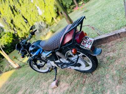 A picture of Tvc cc 125 bei 850 000 Pikipik bado mbichi washa