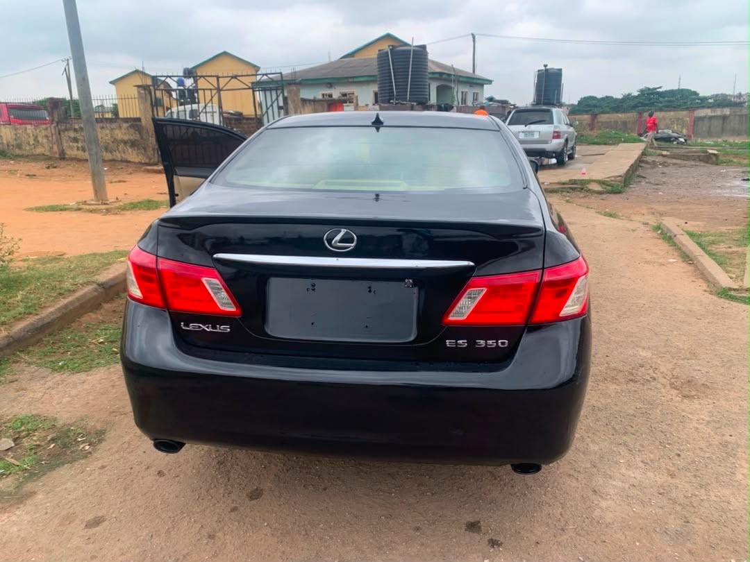 A picture of LEXUS ES 350 2008