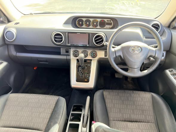 A picture of TOYOTA RUMION TOLEO LA 2010 NZURI SANA WAHI IMEBAKI MOJA