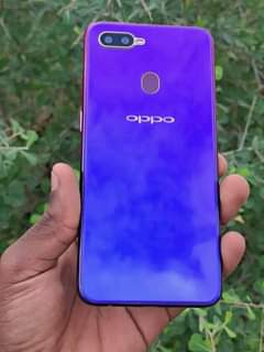 A picture of Oppo f9pro