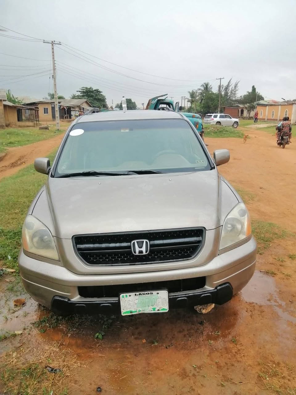 A picture of 2003 Honda pilot 2003