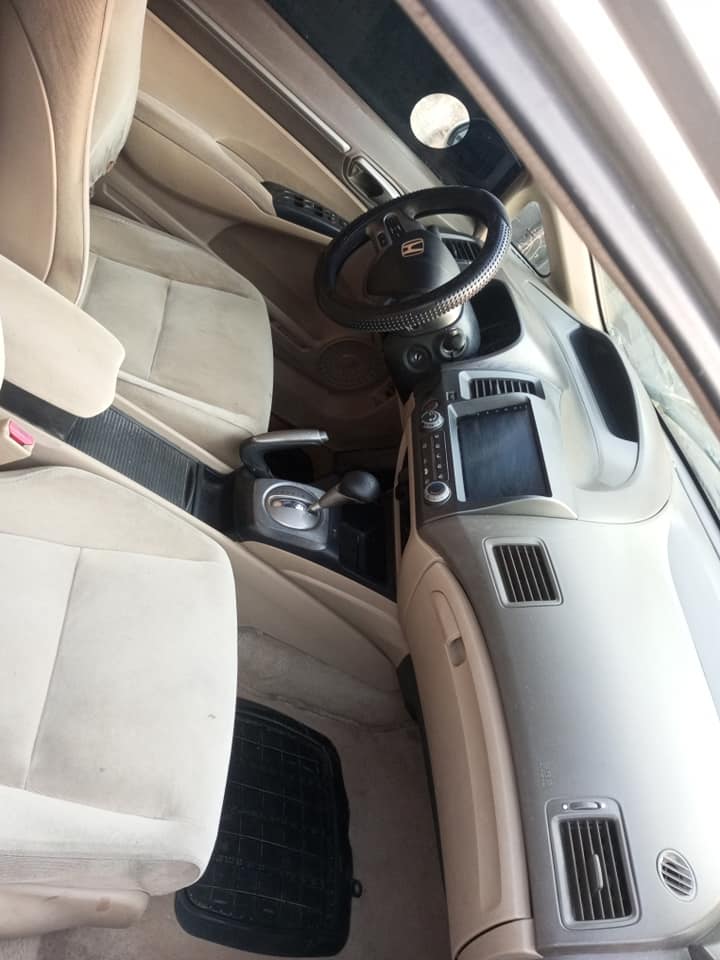 A picture of First body with Tokunbo engine gear Honda Civic 07 08