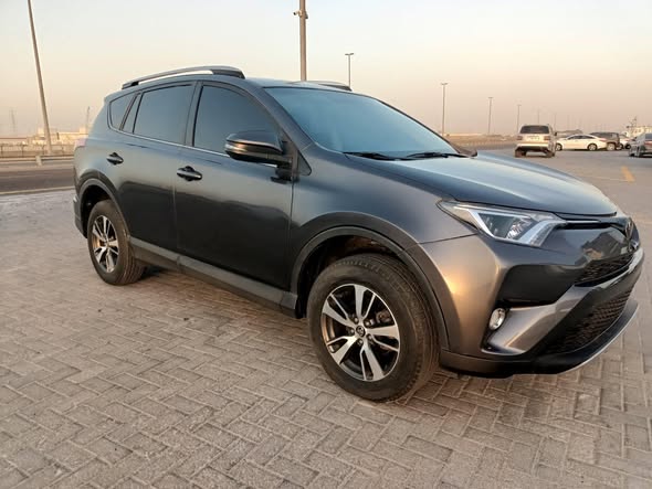 A picture of Toyota RAV4 2016 model GCC fore cylinder