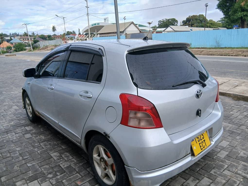 A picture of VITZ NEW