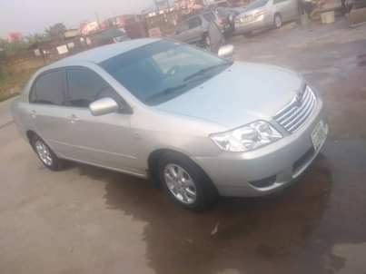 A picture of Neat Toyota Corolla bank type 2005