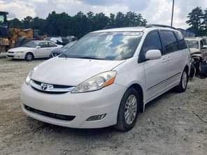 A picture of Brand Toyota Model Sienna Year 2007 First body Price 1