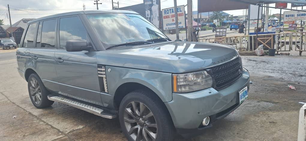 A picture of Range Rover