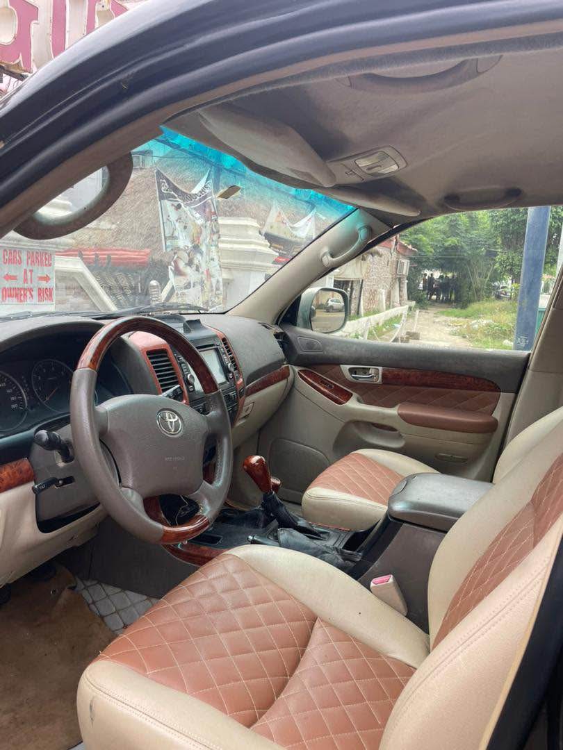 A picture of Neatly used 2009 Toyota Land Cruiser Prado available for sale
