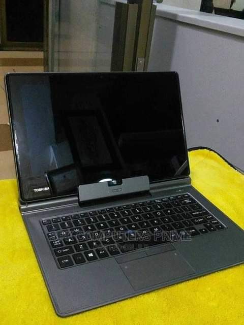 A picture of Toshiba z10t convertible laptop