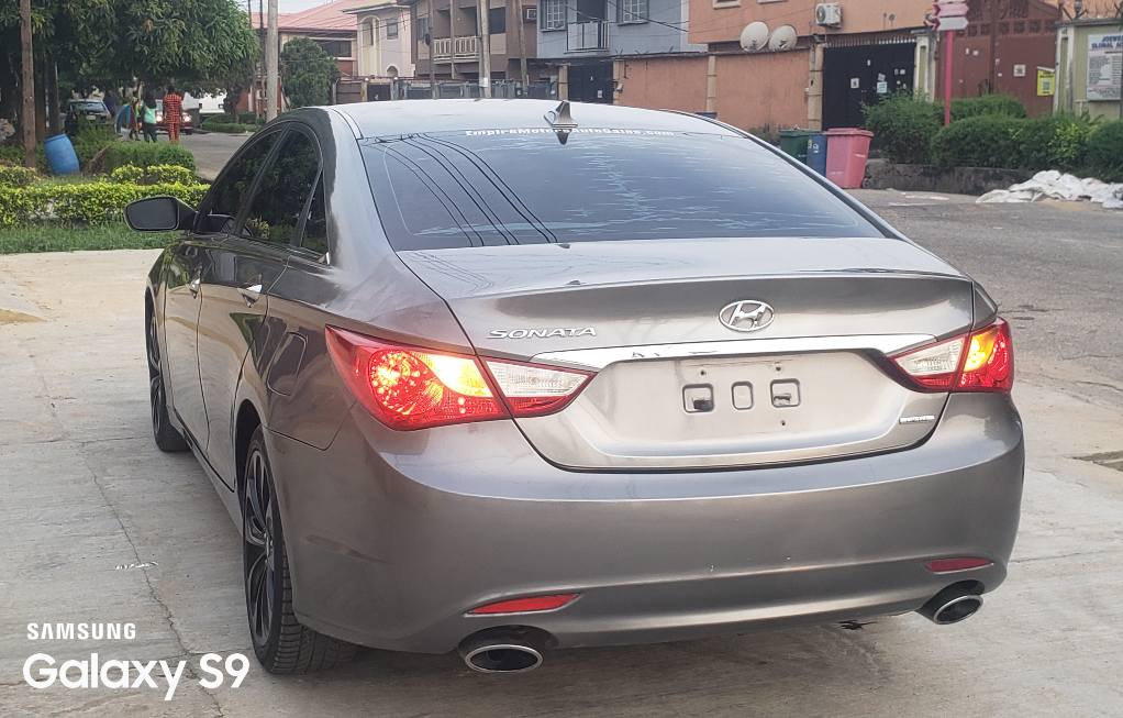 A picture of Super Clean Toks standard few months Barely used 2011 HYUNDAI