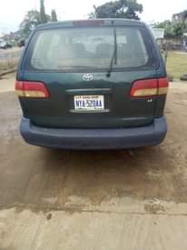 A picture of Toyota Sienna