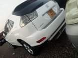 A picture of Toyota Harrier 2400