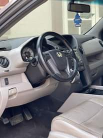 A picture of Honda pilot 2011