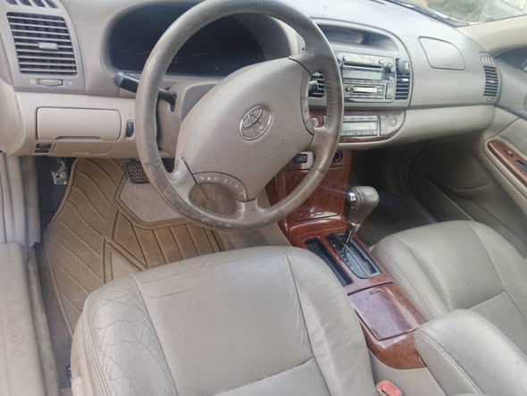 A picture of Tokunbo Toyota Camry 2006