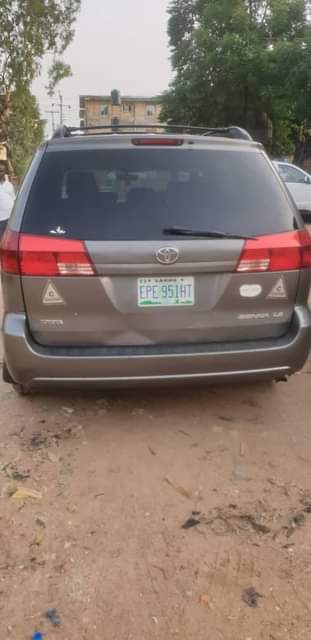 A picture of Toyota Senna for sale tokubo standard