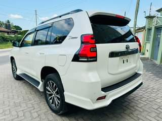 A picture of Land Cruiser