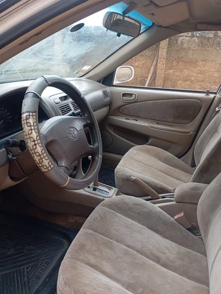 A picture of 2002 Toyota Corrola orobo