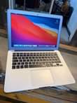 A picture of MAC BOOK AIR 2013