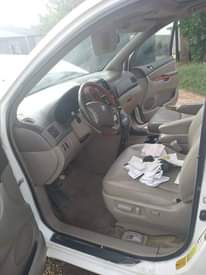 A picture of Toyota Sienna 2008