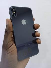 A picture of APPLE IPHONE X NO FACE ID 64GB 100 BATTERY LIFE