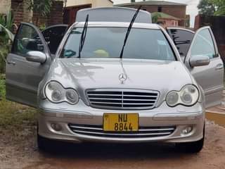 mercedes benz c200
