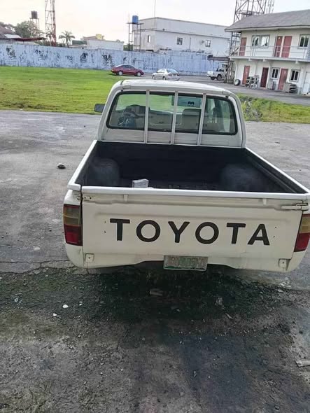 A picture of Toyota hilux
