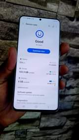 A picture of Samsung galaxy S20