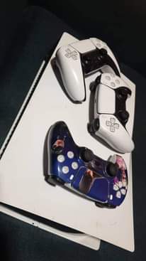 A picture of Ps5 fat
