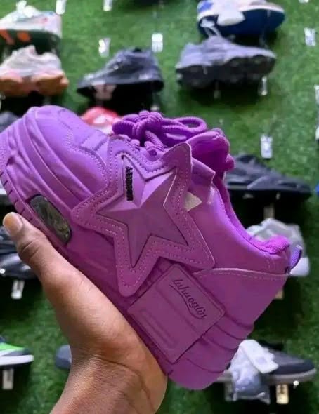 A picture of Ladies shoes