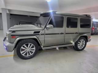 A picture of 2005 gwagon upgraded to 2020 going for 18m
