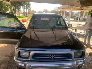 used toyota hilux