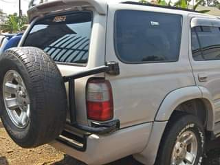 A picture of TOYOTA SURF DIESEL AUTO